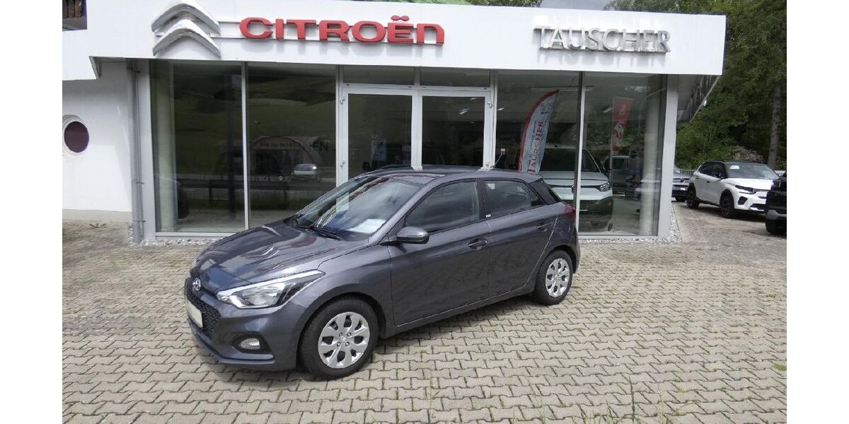 Hyundai i20 90.398 km 9.490 &euro; Fischen 87538