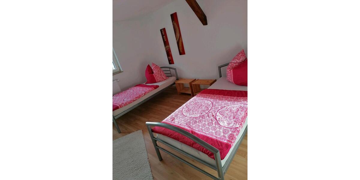 Dachgeschoßwohnung Rödental - 4 Zimmer, 85 m&sup2;, 155.000&euro; | Angebot:26961560