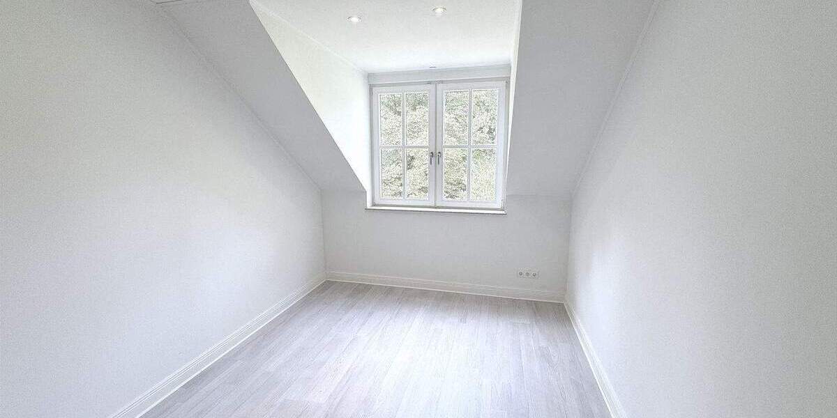 Reihenendhaus Hamburg Rissen - 7 Zimmer, 200 m&sup2;, 870.000&euro; | Angebot:25374612