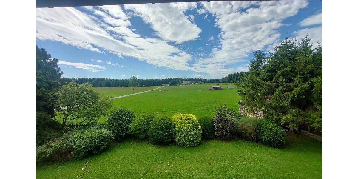 Sehr schöne 5 Zimmer-Wohnung in traumhafter Lage 5 zimmer