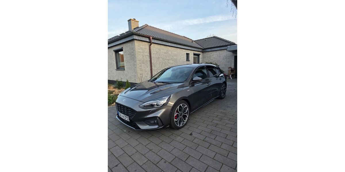 Ford Focus 104.000 km 14.900 &euro; Padenstedt 24634