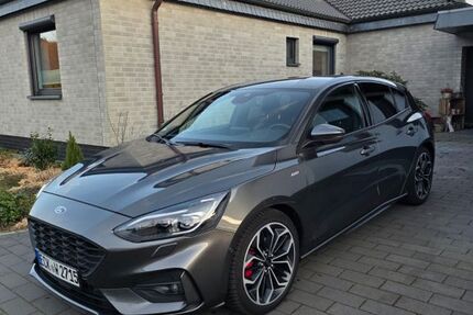 Ford Focus 104.000 km 16.200 &euro; Padenstedt 24634
