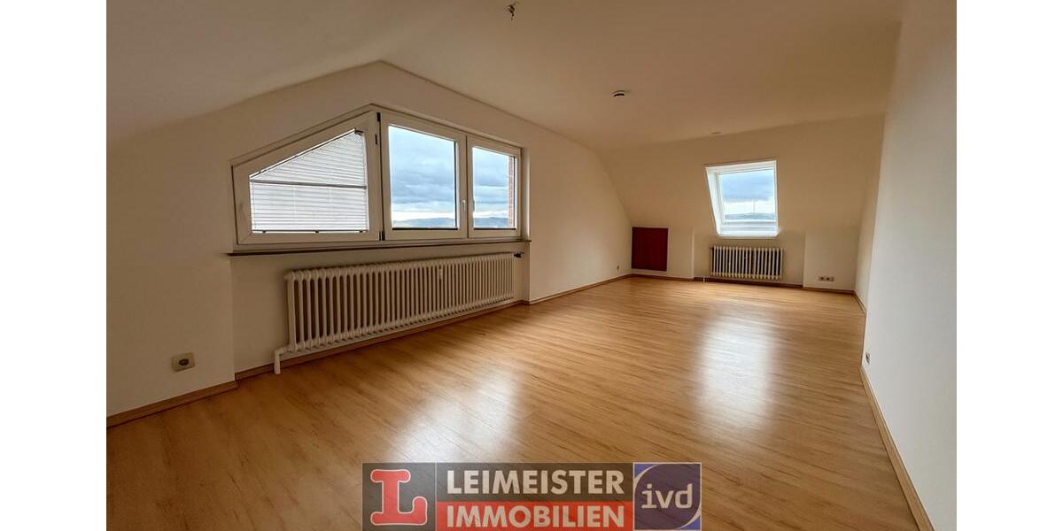 Ruhige teilrenovierte 3-Zi.-Wohnung mit SONNIGEM BALKON & BLICK INS GRÜNE 3 zimmer