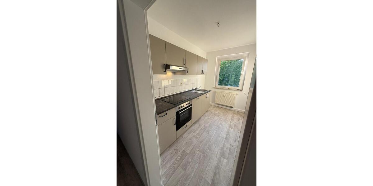 Etagenwohnung Grimma - 4 Zimmer, 60 m&sup2;, 306&euro; | Angebot:26273702