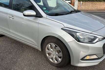 Hyundai i20 85.000 km 7.500 € Leidersbach-Volkersbrunn 63849