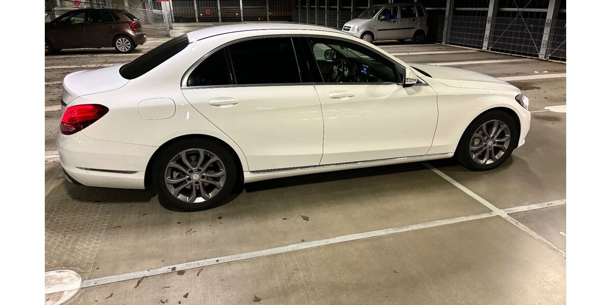 Mercedes-Benz C 250 241.000 km 12.900 &euro; Völklingen 66333