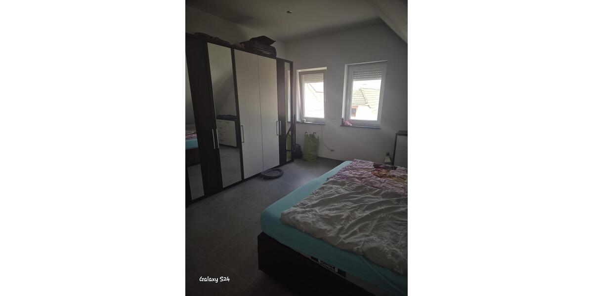 Dachgeschoßwohnung Rodgau - 3 Zimmer, 110 m&sup2;, 1.400&euro; | Angebot:26660603