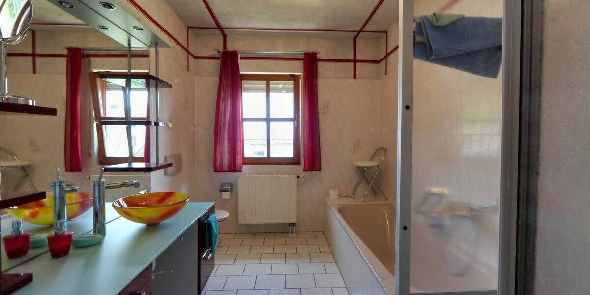 Einfamilienhaus Treuchtlingen - 7 Zimmer, 159 m&sup2;, 379.000&euro; | Angebot:26544771