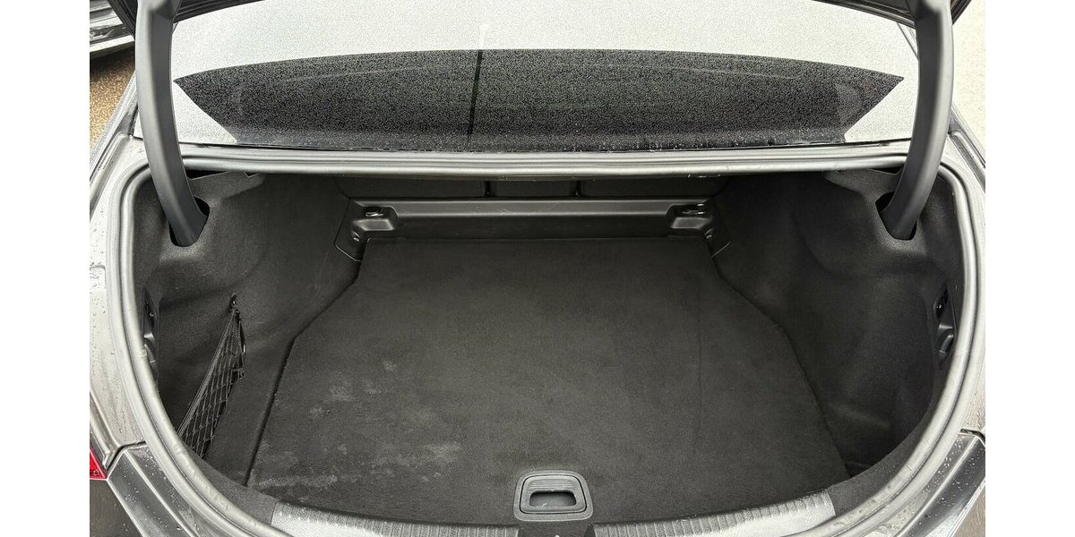 Mercedes-Benz C 200 d/AVANTGARDE/KAMERA/BURMESTER/LED/1.HAND 85.974 km 29.900 &euro; Villingen-Schwenningen 78054