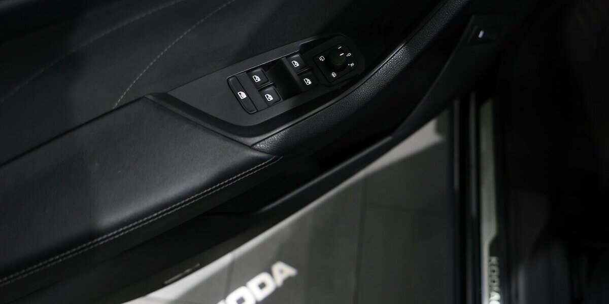 Skoda Kodiaq 1.5 TSI DSG SPORTLINE BLACK-PLUS PANORAMA 144.000 km 27.991 &euro; Hamm 59077