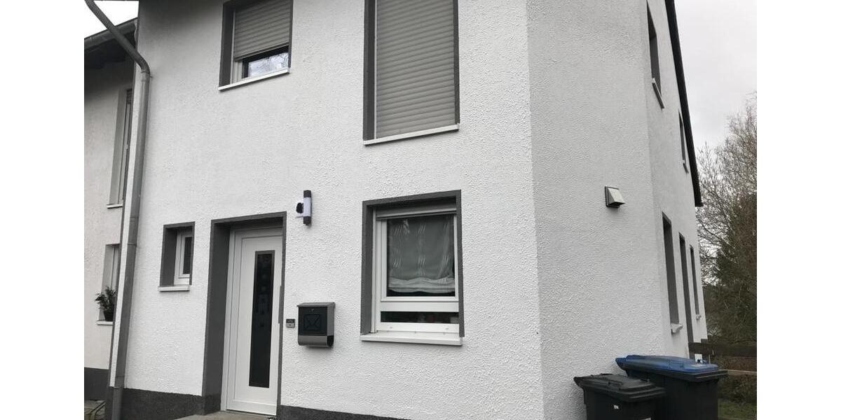 Reihenhaus Ottweiler - 4 Zimmer, 129 m&sup2;, 1.200&euro; | Angebot:26335890