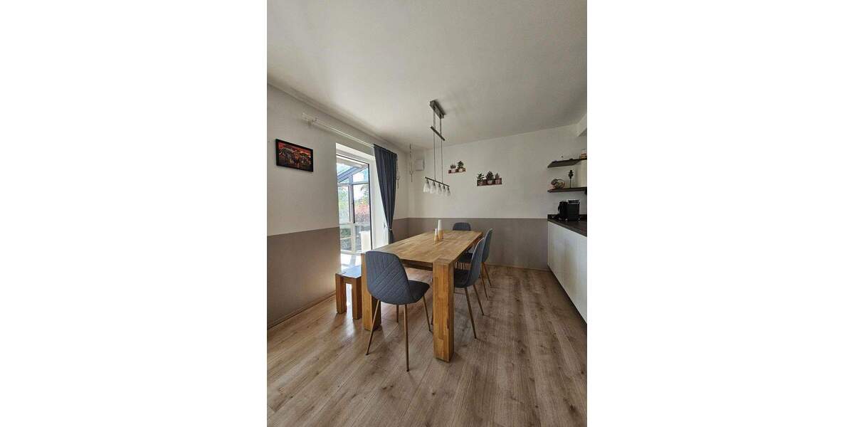 Etagenwohnung Burgthann Ezelsdorf - 7 Zimmer, 210 m&sup2;, 690.000&euro; | Angebot:24873597