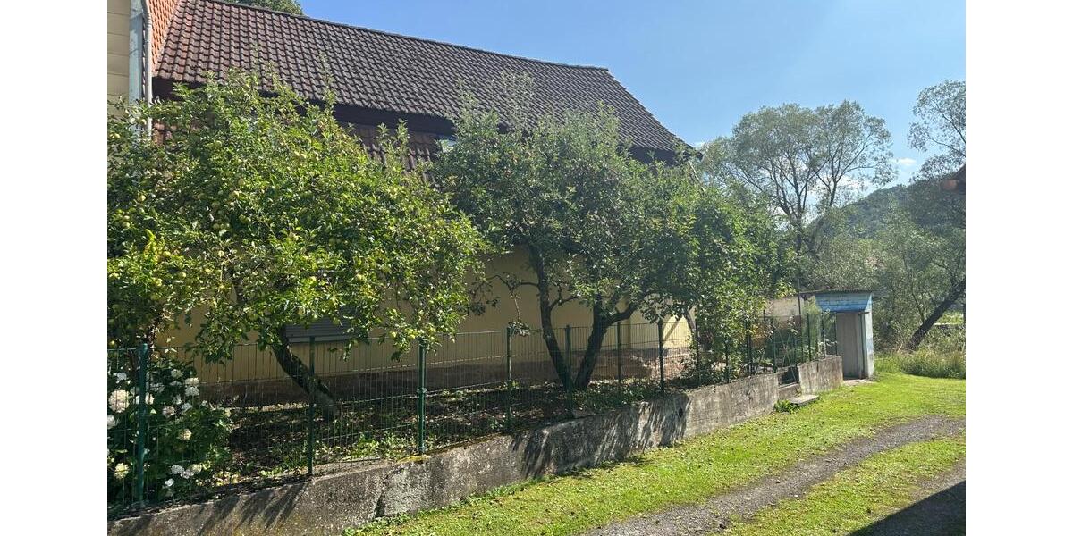 Mehrfamilienhaus, Wohnhaus Rotenburg an der Fulda - 5 Zimmer, 180 m&sup2;, 149.000&euro; | Angebot:24887812