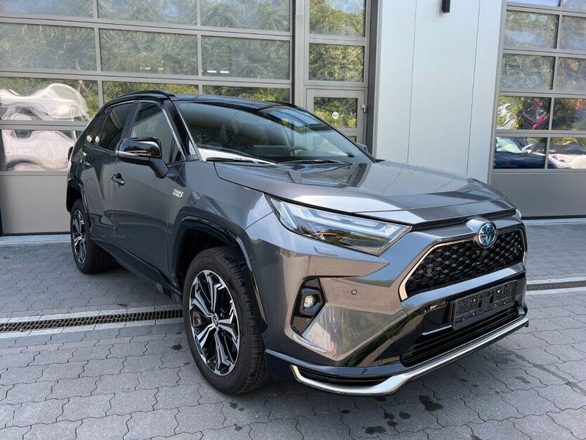 RAV 4