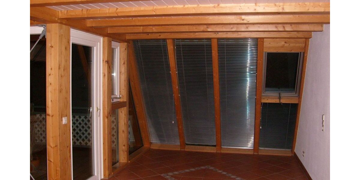 2,5-Zimmer-Wohnung, frei ab 1.8.2026, ca. 73 m² im 5-Familien-Holzhaus, Bj. 1997, zu verkaufenu - Appartement Leonberg | Angebot:26975010