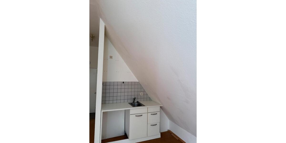 Dachgeschoßwohnung Kalletal - 1 Zimmer, 26 m&sup2;, 260&euro; | Angebot:26133356