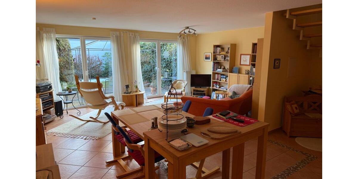 Reihenhaus Schloß Holte-Stukenbrock Stukenbrock - 5 Zimmer, 148 m&sup2;, 1.495&euro; | Angebot:25057876