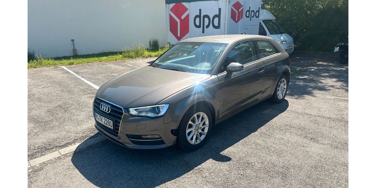 Audi A3 160.000 km 5.999 &euro; MÜNCHEN 80935