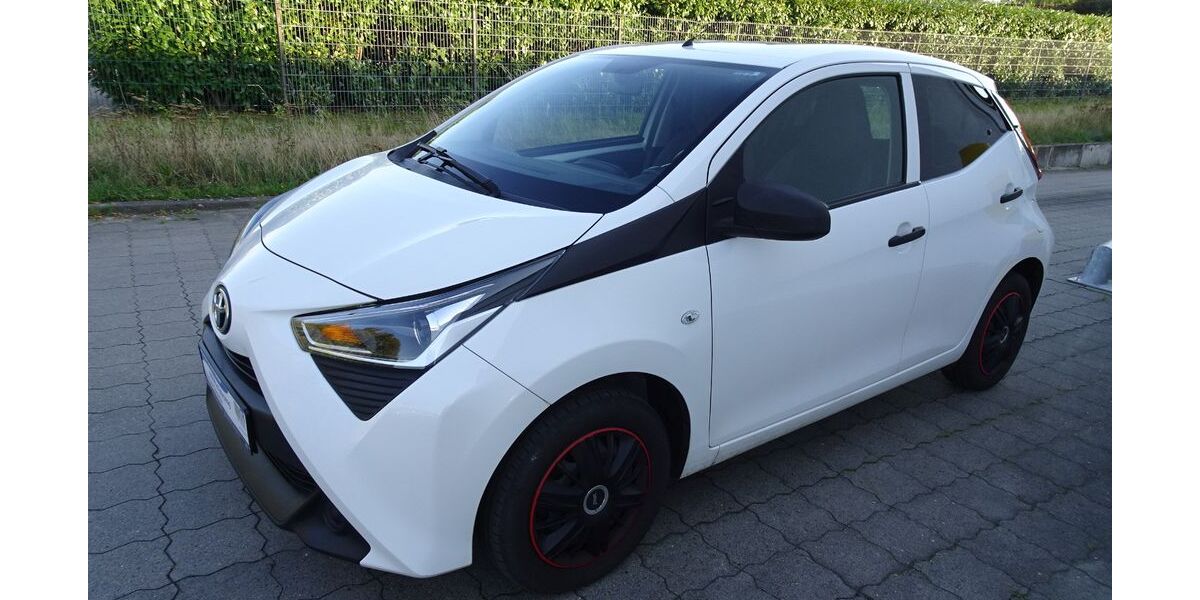 Toyota Aygo (X) 81.000 km 7.990 &euro; Osterholz-Scharmbeck 27711