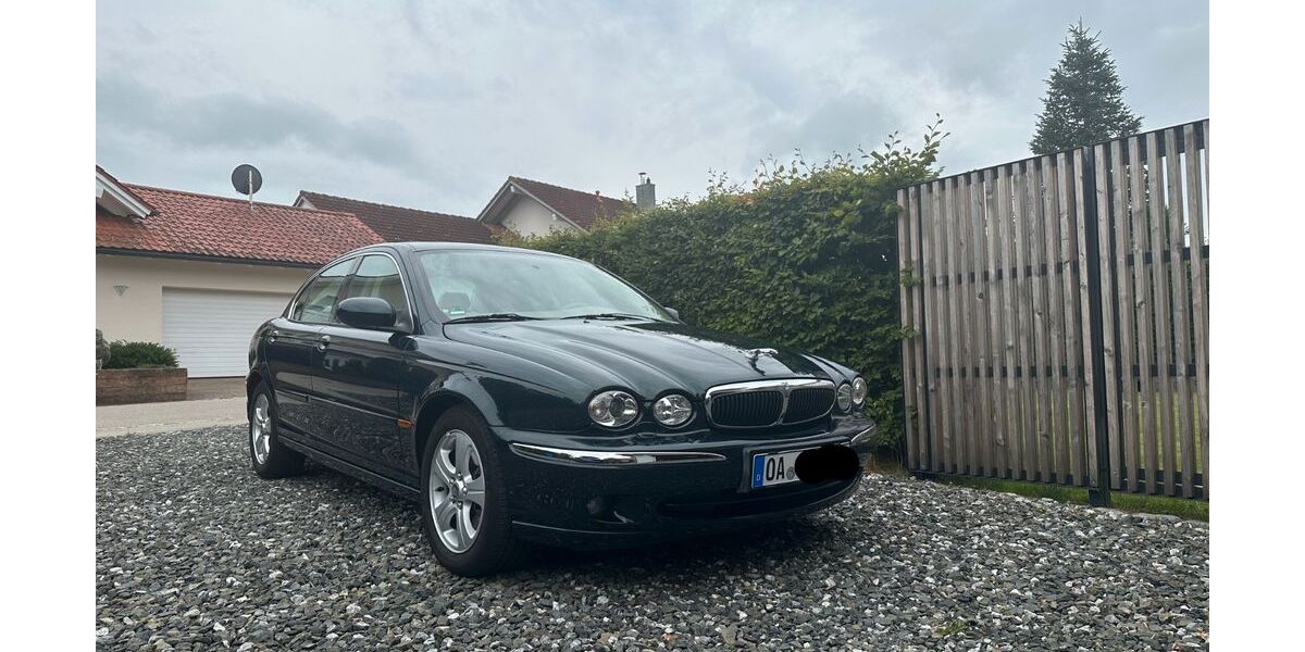 Jaguar X-Type 45.276 km 7.900 &euro; Betzigau 87488