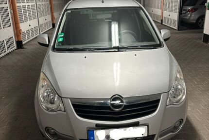 Opel Agila 113.300 km 2.800 &euro; Frankfurt am Main 60388