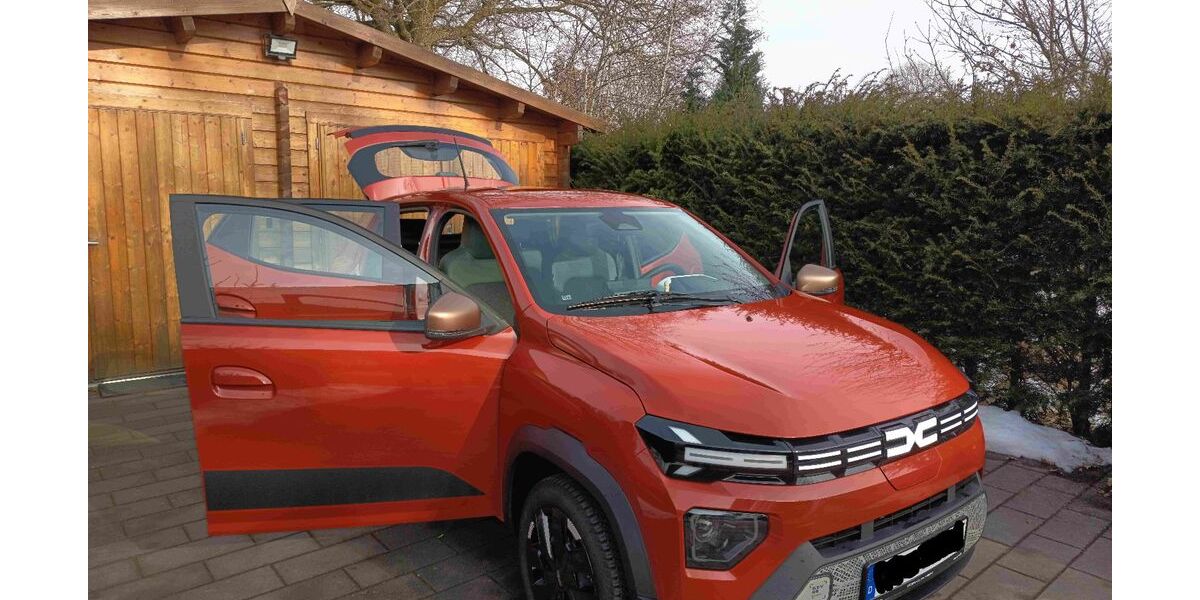 Dacia Spring 15.300 km 14.990 &euro; Seth 23845