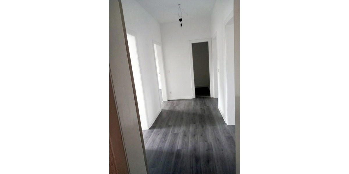 Etagenwohnung Oberhausen Osterfeld-West - 2 Zimmer, 70 m&sup2;, 598&euro; | Angebot:26346440