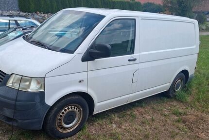 VW T5 Transporter 235.000 km 2.500 &euro; Malgersdorf 84333