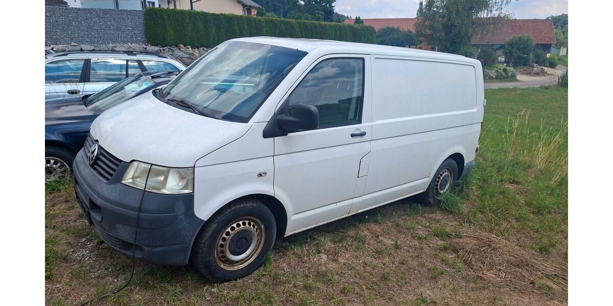 VW T5 Transporter 235.000 km 2.500 &euro; Malgersdorf 84333