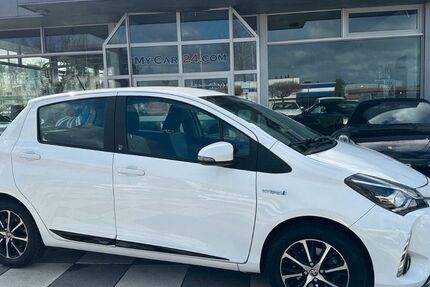 Toyota Yaris 29.211 km 14.960 &euro; Bad Oldesloe 23843