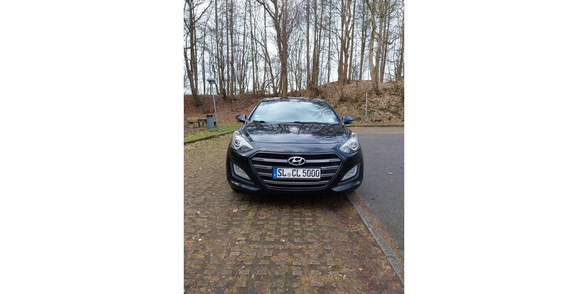 Hyundai i30 203.000 km 5.800 &euro; Neuberend 24879