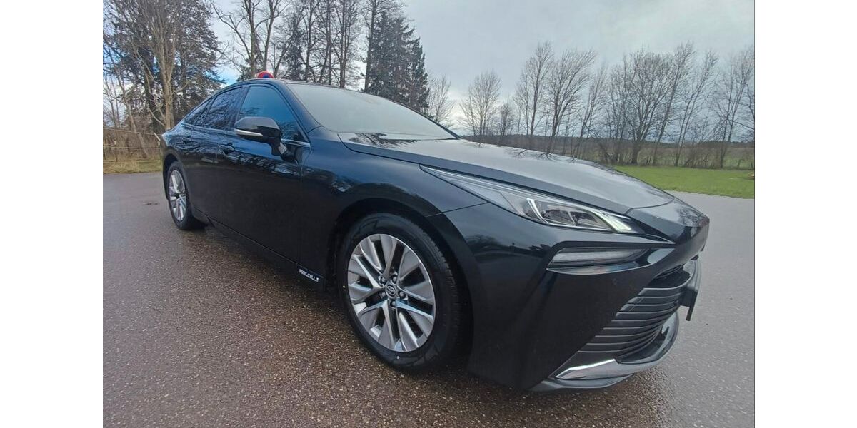 Toyota Mirai 10.500 km 16.990 &euro; Fürstenfeldbruck 82256