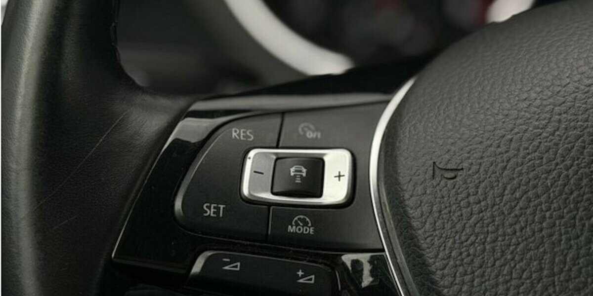 VW Tiguan 1.4 TSI Sound BMT/Start-Stopp Navi 87.000 km 16.490 &euro; Neckarsulm 74172