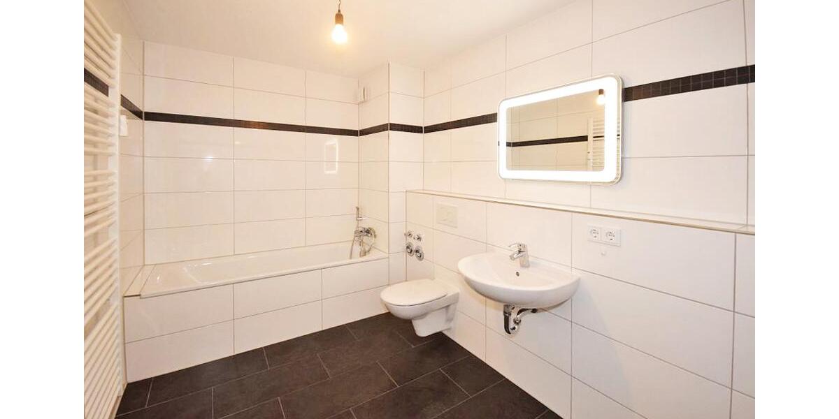 Dachgeschoßwohnung Bargteheide - 3 Zimmer, 95 m&sup2;, 1.330&euro; | Angebot:25992572