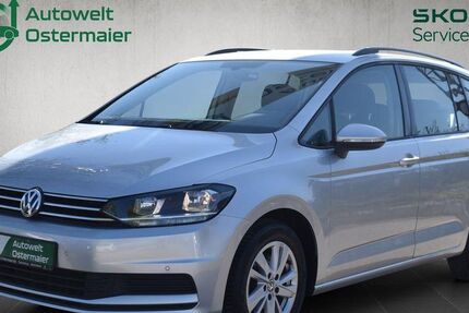 VW Touran 81.285 km 23.285 &euro; Tacherting 83342