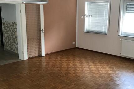 Einfamilienhaus mit Garage & kleinem Garten in Lieser zimmer