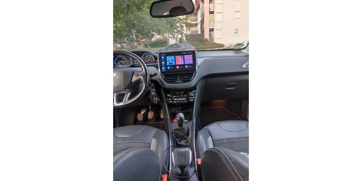 Peugeot 2008 130.000 km 5.500 &euro; Mannheim 68307