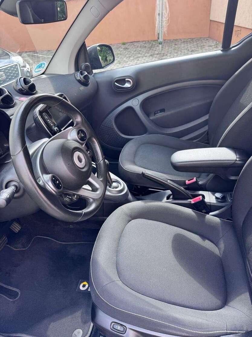 Smart forTwo 108.000 km 8.000 € eltville 65346