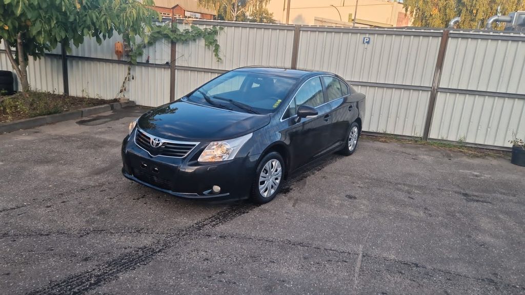 Toyota Avensis 187.000 km 4.999 &euro; Hamburg 20539
