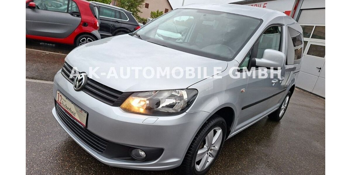 VW Caddy 105.914 km 10.999 &euro; Deizisau 73779
