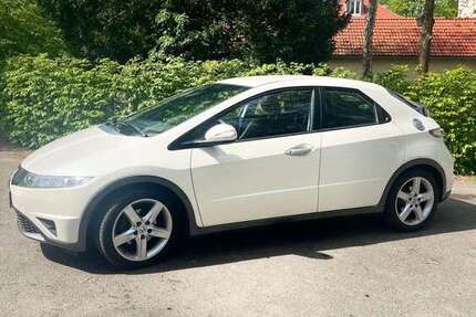 Honda Civic 201.000 km 5.500 &euro; Niendorf (Hamburg) 22459