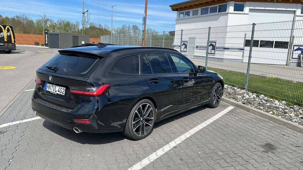 320