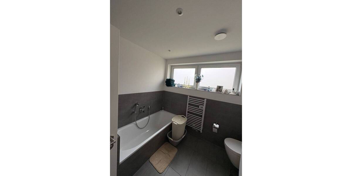 Zimmer Nittel - 2 Zimmer, 80 m&sup2;, 1.350&euro; | Angebot:26319666