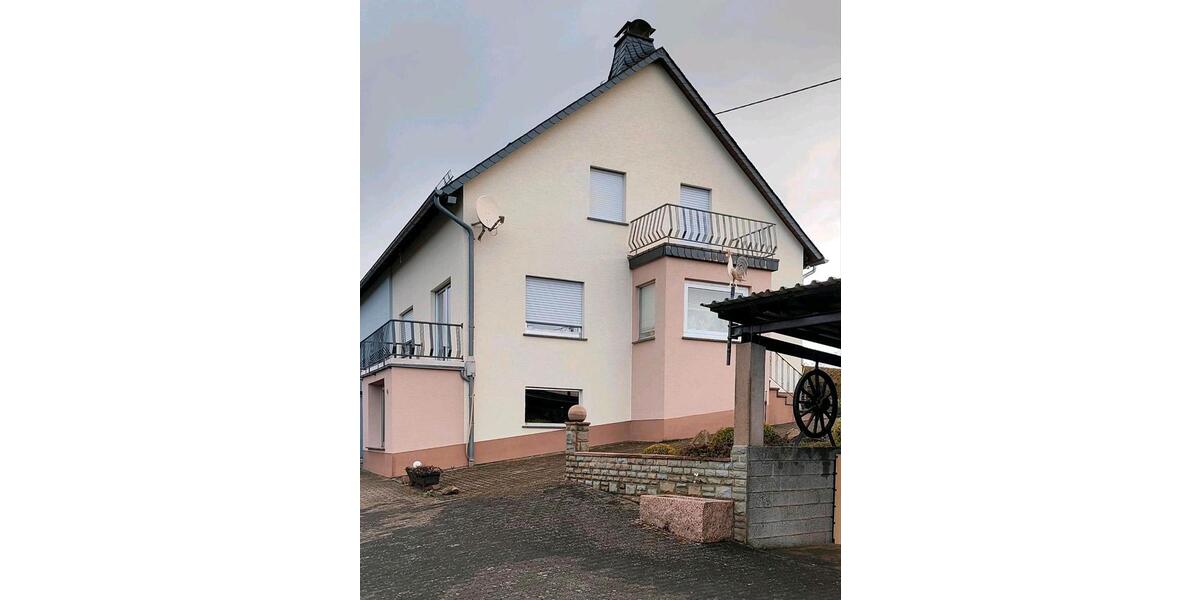 Doppelhaushälfte Pronsfeld - 6 Zimmer, 140 m&sup2;, 1.120&euro; | Angebot:26038646