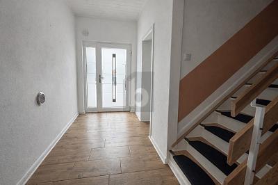 SUBSTANZSTARKES INVESTMENT MIT RENDITEPERSPEKTIVE - Mehrfamilienhaus, Wohnhaus Lügde | Angebot:26109532