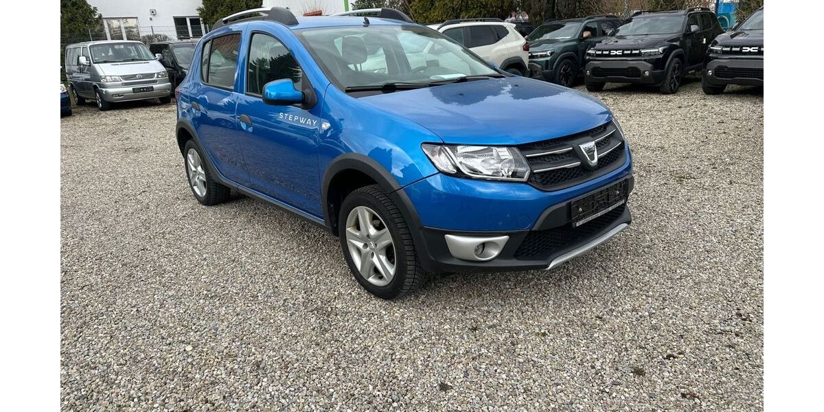 Dacia Sandero 98.000 km 4.900 &euro; Mering 86415