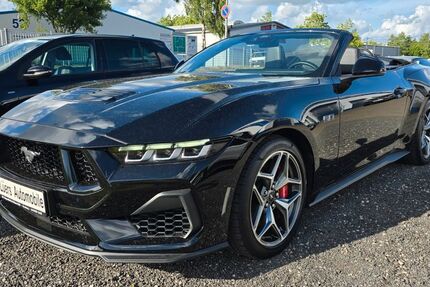 Ford Mustang 8.300 km 54.000 &euro; Grasberg 28879