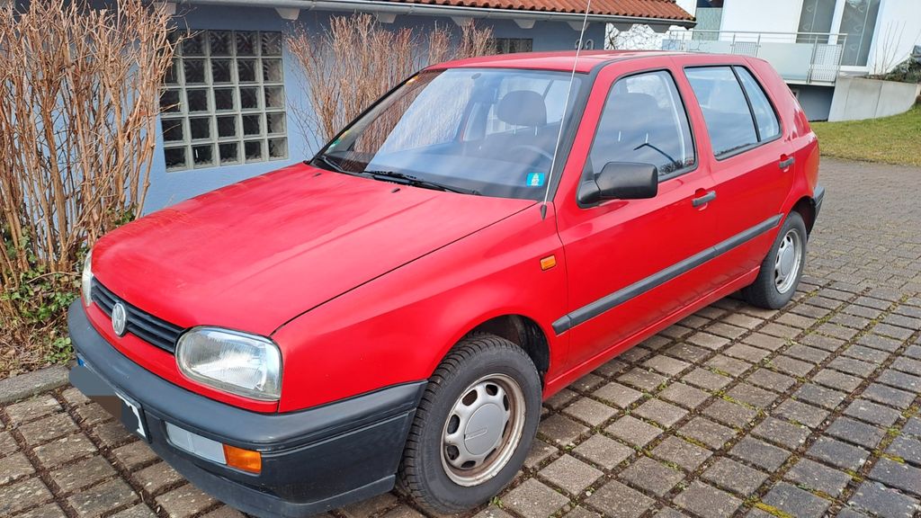 VW Golf 121.000 km 4.999 &euro; Schramberg 78713