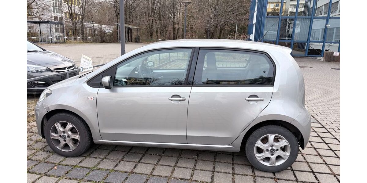 VW up! 162.000 km 3.490 &euro; München 85579