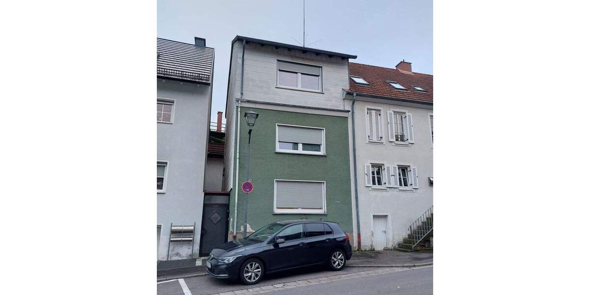 Einfamilienhaus Sankt Ingbert St. Ingbert - 6 Zimmer, 145 m&sup2;, 129.000&euro; | Angebot:26879397
